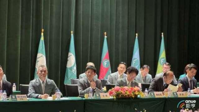 南亞科法說、玉山金併三商壽過關、鴻海攜廣宇攻機器人商機 本周大事回顧