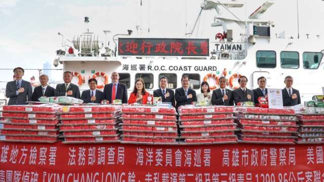 台灣之盾護印太安全 卓揆讚「國艦國造」展戰力 海鯤號首潛具劃時代意義