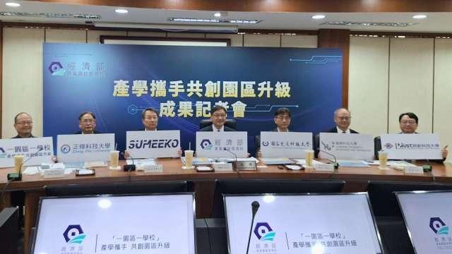 抗關稅衝擊轉型奏效！30所大學聯手72園區助攻5400廠次升級 產值增長近20億