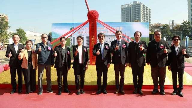 日月光衝刺先進封測 斥178億元擴楠梓第三園區 2028年Q2完工