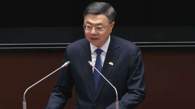 亞資2年有感「吸金」近2800名億級戶 卓揆：持續引導保險業兆元資金灌注公建