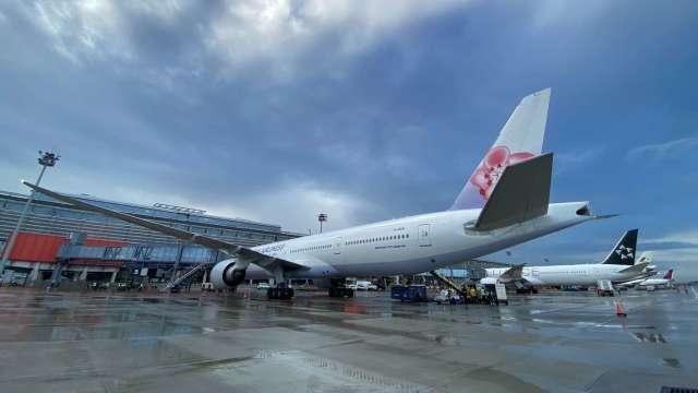 交通部預告修法 機場多元計程車接送載客 最快6月起高雄試辦