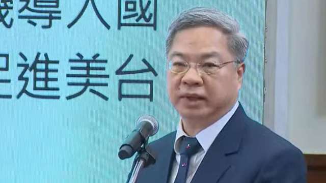 AI大浪襲來全民「渴電」！龔明鑫揭解方：強化電網韌性成關鍵 節能與數位轉型並進