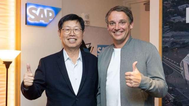 鴻海結盟SAP戰略合作 加速AI驅動型製造與供應鏈轉型