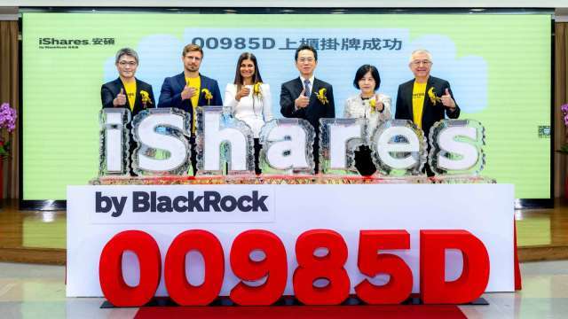 搶主動式熱潮！貝萊德首檔主動式ETF 00985D智能選債「月月配」吸睛