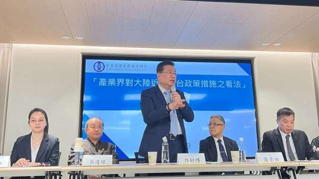 「配合」以商逼政？許舒博怒澄清：沒接到中方訊息 政府不應莫須有指控