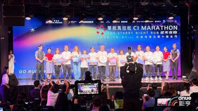 華航：高油價未影響太多 需求決定價格 載客率仍有85%