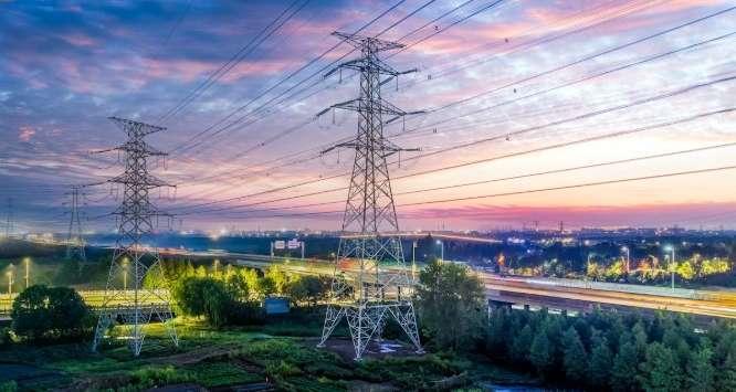 IEA2025年電力報告指出，電力需求強勁，預示著新電力時代的到來。